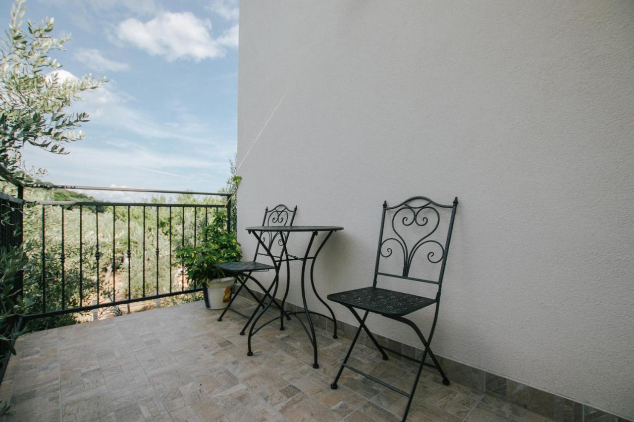 Tomislav Apartment Trogir Exterior foto